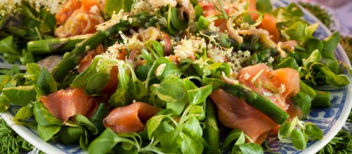 Ensaladas originales y ricas en prote&iacute;na -