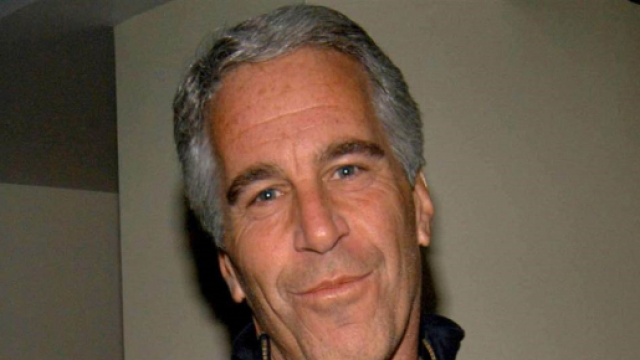 Jeffrey Epstein, morto suicida nel carcere di Manhattan