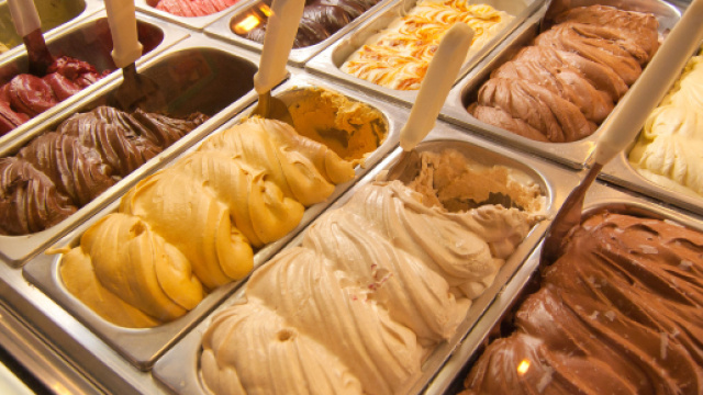 Taranto, agli arresti domiciliari ha voglia di un gelato ed esce di casa: arrestato 60enne