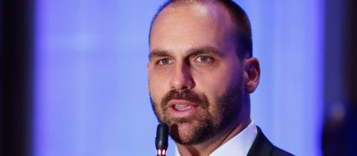 Eduardo Bolsonaro est&aacute; em campanha para aprova&ccedil;&atilde;o de seu nome como embaixador. (Arquivo Blasting News)