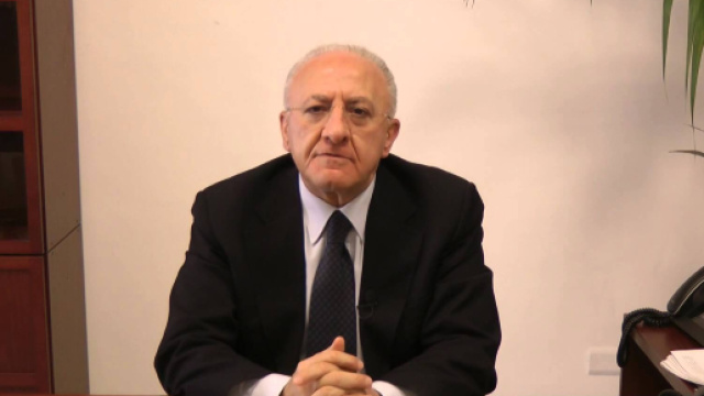 Il governatore della Campania De Luca