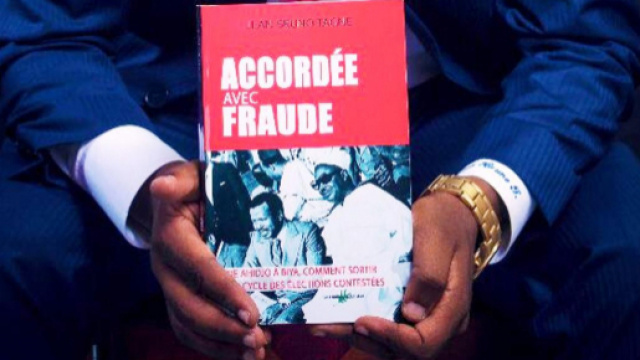 L'auteur et journaliste Camerounais Jean bruno Tagne (c) JBT