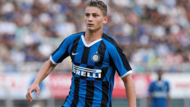 Sebastiano Esposito potrebbe guidare l'attacco dell'Inter contro il Lecce alla prima di campionato