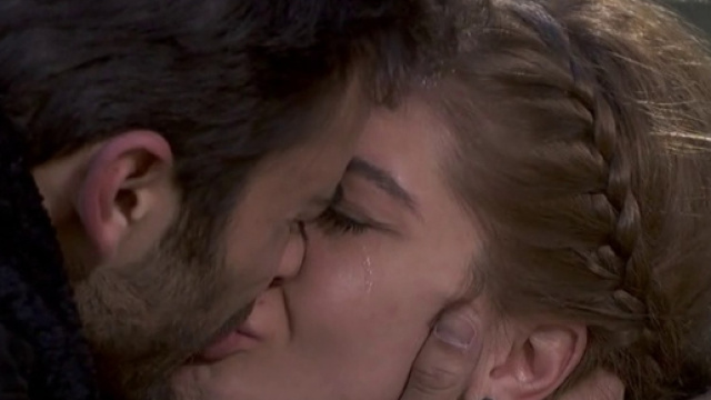 Anticipazioni Il Segreto: Saul e Julieta lasciano Puente Viejo