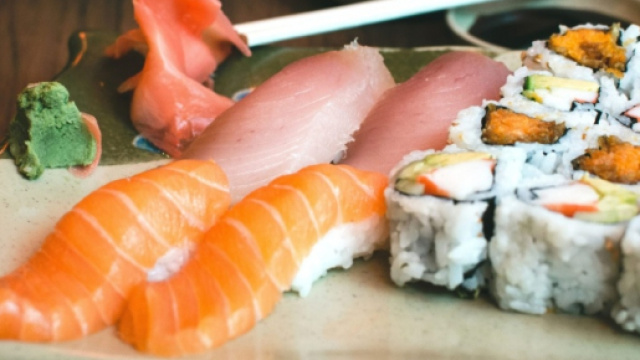 Treviso, 12 persone intossicate dopo aver mangiato il sushi