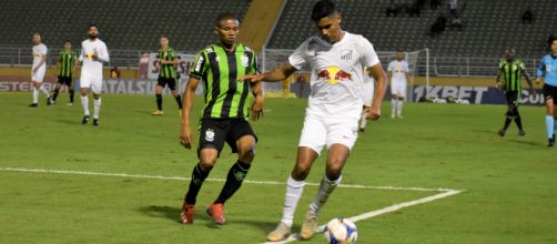 Bragantino pega CRB em Alagoas. (Daniel Hott/Am&eacute;rica)