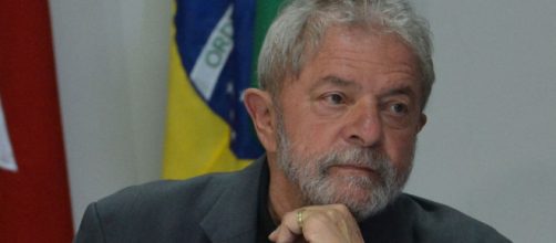 Nos di&aacute;logos, chegam a dizer que o ex-presidente iria se aproveitar politicamente da morte da mulher. (Arquivo Blasting News)