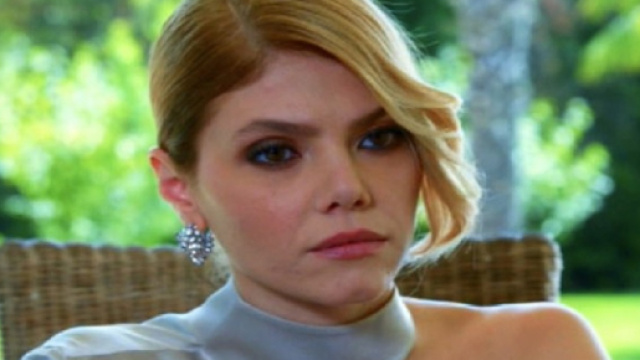 Bitter Sweet, anticipazioni dal 2 al 6 settembre: Demet minaccia Hakan.