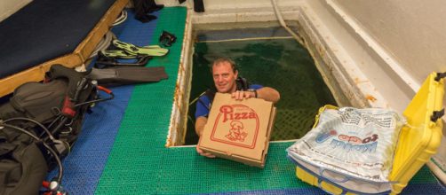 Jules' Undersea Lodge lets you stay for the night under the sea and even have fresh pizza delivered [Image Photomatt28/Flickr]