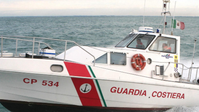 Brindisi, sub si immerge per una battuta di pesca e scompare: ricerche in corso
