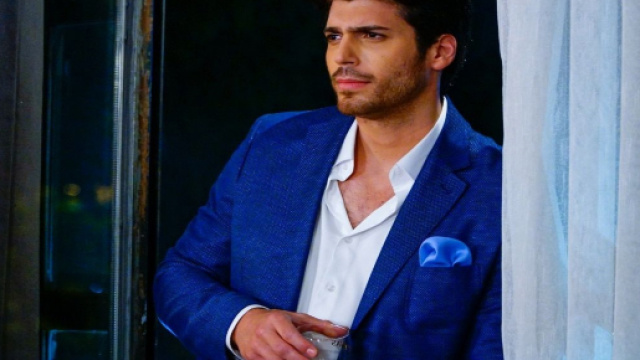Dolunay, puntata del 9 agosto: Ferit al commissariato per l'accusa di contrabbando