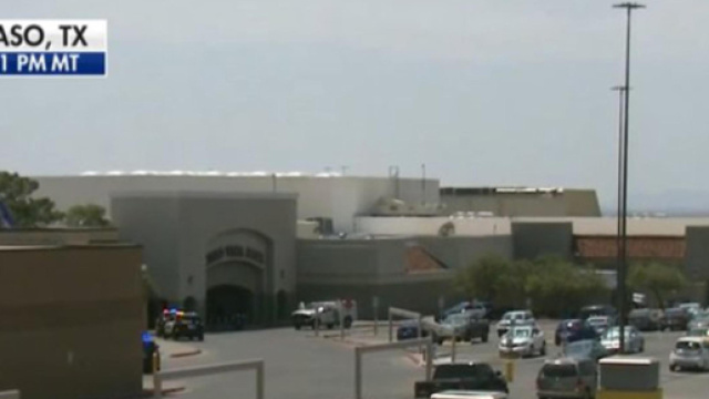 Usa, sparatoria in un centro commerciale in Texas: sarebbero almeno 20 i morti