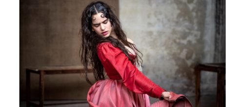 Rosal&iacute;a, protagonista del calendario Pirelli 2020