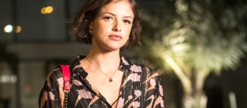 Josiane amea&ccedil;a matar Fabiana em 'A Dona do Peda&ccedil;o'. (Reprodu&ccedil;&atilde;o/Globo)