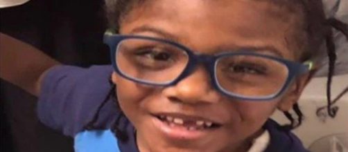 M&atilde;e cuidou das queimaduras sem comunicar ningu&eacute;m por nove dias. (Divulga&ccedil;&atilde;o/ Baltimore Police Department)