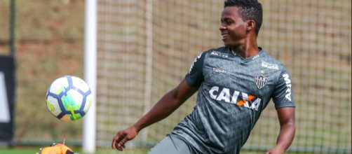 O jogador Juani Cazares durante treino do Atl&eacute;tico-MG. (Reprodu&ccedil;&atilde;o/Twitter/@juanicazares)
