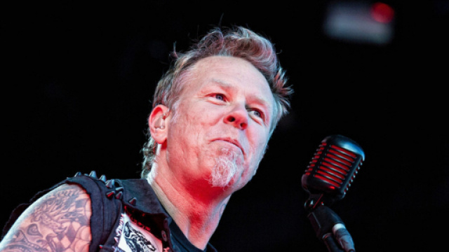James Hetfield dei Metallica durante un concerto
