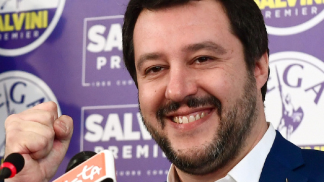 Matteo Salvini chiede 'pieni poteri' agli Italiani e apre definitivamente la crisi di Governo