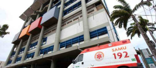 A menina pulou do 1&ordm; andar de pr&eacute;dio. (Divulga&ccedil;&atilde;o/Secretaria de Sa&uacute;de do Cear&aacute;)
