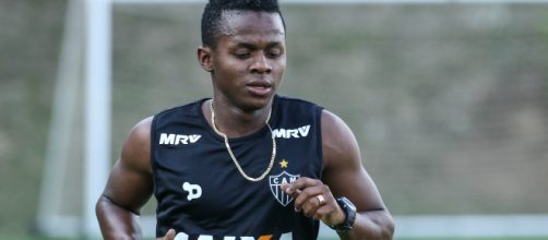 Cazares &eacute; acusado por jovens que estavam em sua casa. (Bruno Cantini/Atl&eacute;tico-MG)