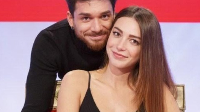 Tonny Effe e Arianna Cirrincione duro scontro, lei: 'Ti molla una cinquina'.