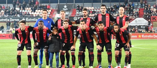 Jugadores del CF Reus antes del encuentro - elnacional.cat