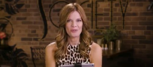 Phyllis gets Zoe to confess. [Image Source:The Young and the Restless/YouTube]