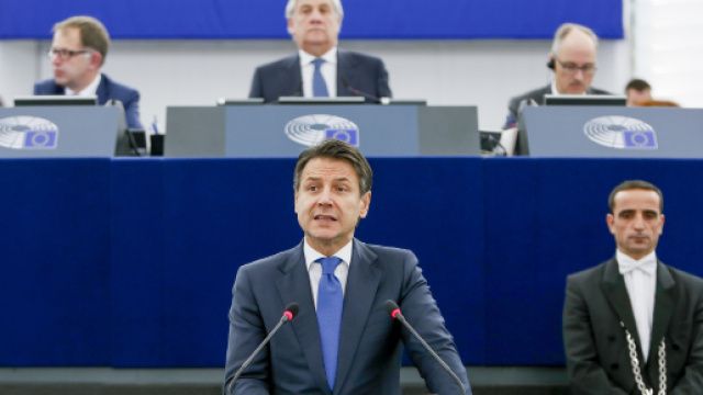 Giuseppe CONTE in un dibattito al Parlamento europeo.