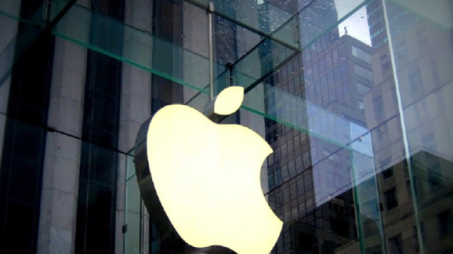 Sulla Tv in streaming, la societ&agrave; di Cupertino ha ufficialmente lanciato il guanto di sfida al leader di settore Netflix.