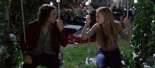 Veja 6 &oacute;timas com&eacute;dias rom&acirc;nticas para assistir na Netflix. (Arquivo Blasting News)