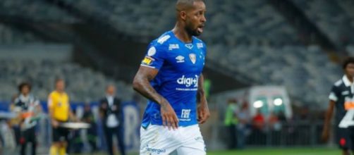 Zagueiro quase parou no Ninho do Urubu no come&ccedil;o deste ano. (Reprodu&ccedil;&atilde;o/Instagram/@dedevital26)