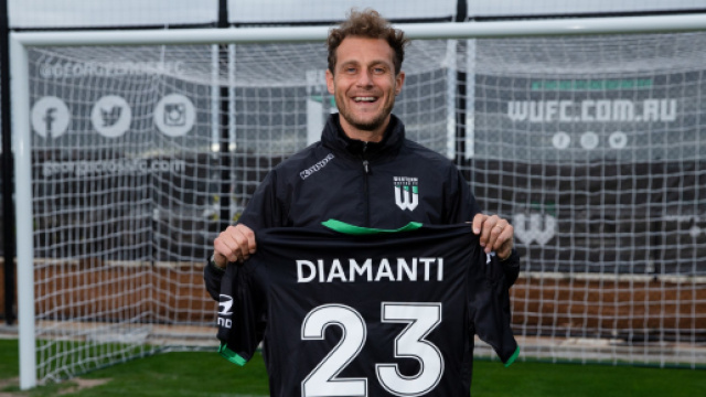 Diamanti: 'Vorrei giocare per Mihajlovic, &egrave; un grande e merita il rispetto di tutti'