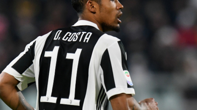 Juventus Infortuni Douglas Costa e Pjanic, a rischio la partita con l'Atletico Madrid