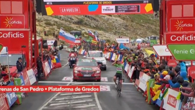 La vittoria di Tadej Pogacar a Plataforma de Gredos