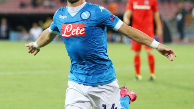 Napoli-Sampdoria, doppietta Mertens