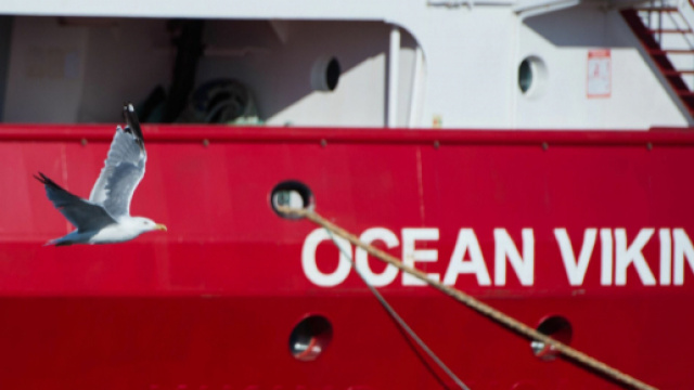 Ocean Viking arriva a Lampedusa (via APA - Austria Presse Agentur)