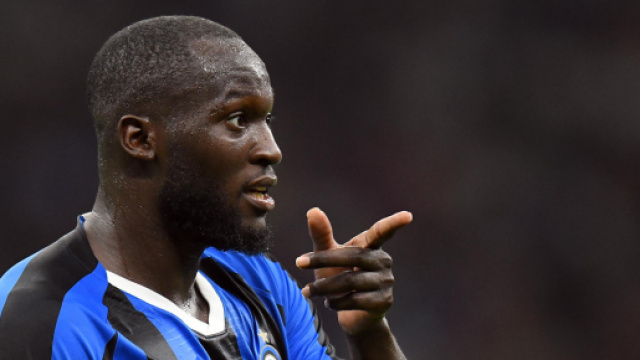 Frase discriminatoria di Passirani su Lukaku: allontanato dai programmi di TopCalcio 24.