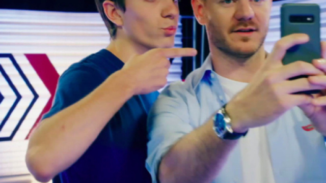 X-Factor, Audizioni: 'Carote' di Emanuele conquista la giuria con quattro s&igrave;