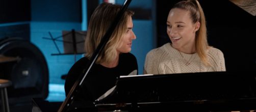 Fotograma de "Tall Girl", la nueva pel&iacute;cula rom&aacute;ntica de Netflix.