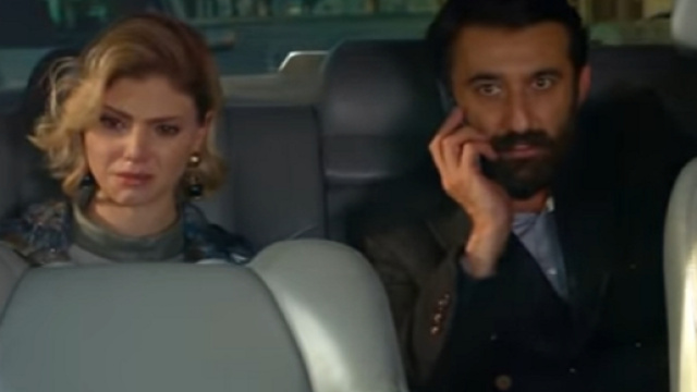 Bitter Sweet, spoiler: Hakan costringe la moglie Demet a fuggire con lui