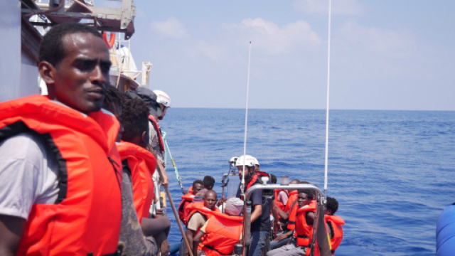 Nave Ong Eleonore sbarca a Pozzallo