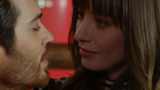 Dolunay, spoiler al 6 settembre: l'Aslan e la Pinar in campagna, Hakan e Leman discutono