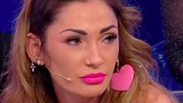 Anticipazioni U&D over: Riccardo ancora geloso di Ida e lei piange, ritorna Anna Tedesco