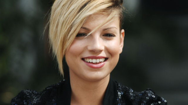 Fan incontrano Emma Marrone, lei: &lsquo;Sono serena, siatelo anche voi&rsquo;.