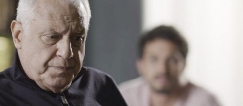 Alberto revela ser v&iacute;tima de chantagem. (Reprodu&ccedil;&atilde;o/TV Globo)