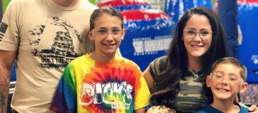 David and Jenelle celebrate Jace's birthday. [Photo via Jenelle Evans/Instagram]