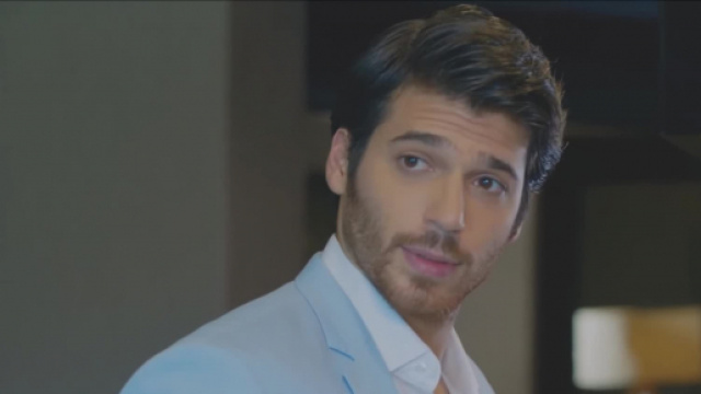 Ferit Aslan lascia temporaneamente la recitazione - homdor.com