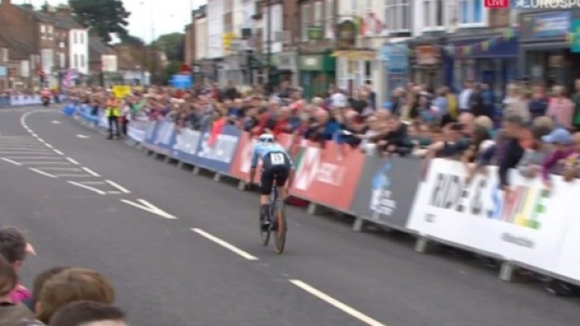 Remco Evenepoel alla partenza della cronometro dei Mondiali di ciclismo