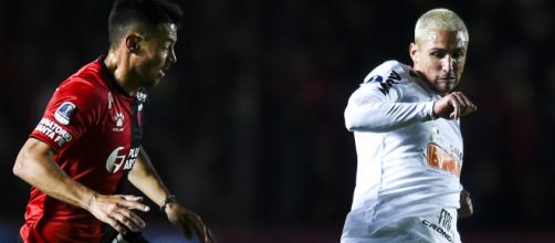 Galo perdeu jogo de ida por 2 a 1. (Arquivo Blasting News)