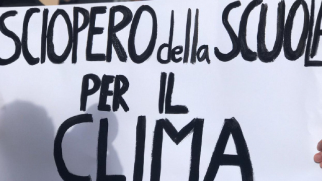 Fridays for Future, non tutti gli studenti scendono in piazza